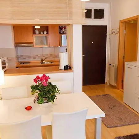 One Bedroom Star Apartman *